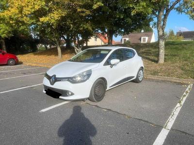Overview picture of 2015 RENAULT Clio IV RENAULT - CLIO IV - 2015
